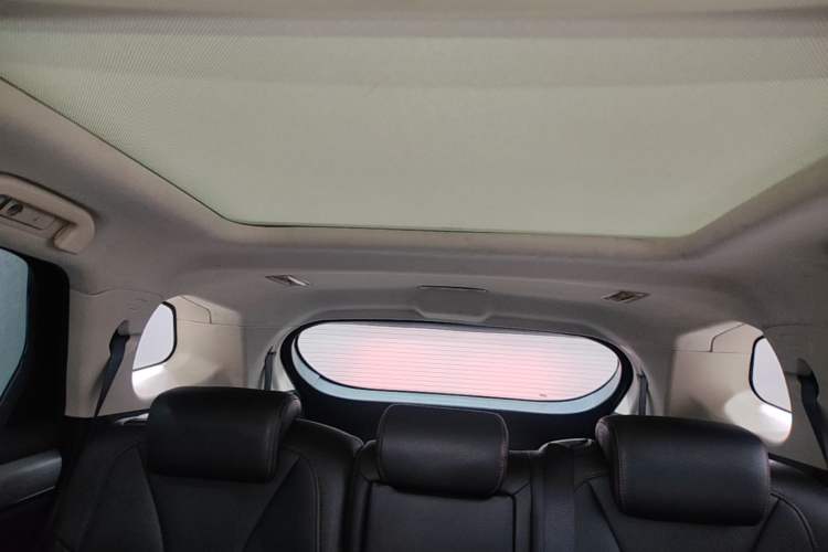 Used BYD Tang 2018 2.0T Automatic SmartConnect Prestige 7-Seater China V Standard Headliner