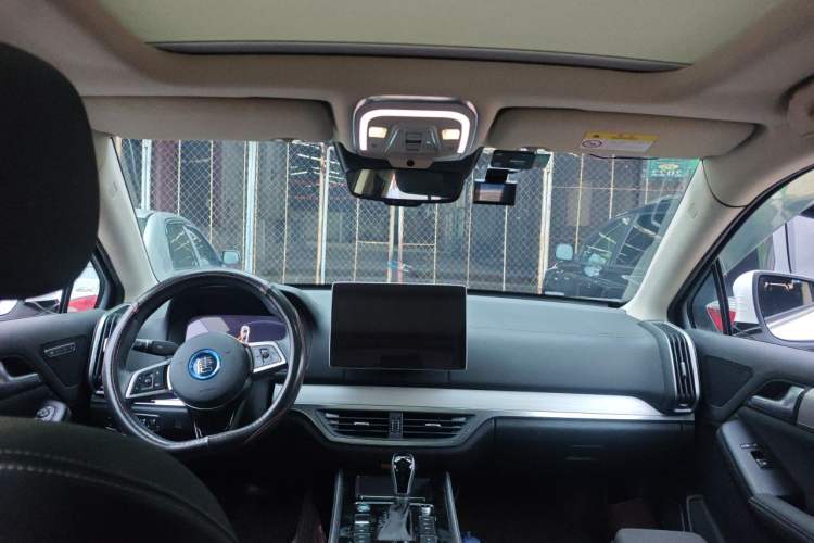 Used BYD Tang 2018 2.0T Automatic SmartConnect Prestige 7-Seater China V Standard Headliner
