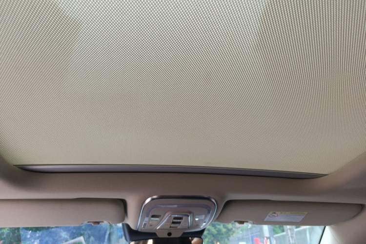Used BYD Tang 2018 2.0T Automatic Smart Connect Prestige 7-Seater China V Standard Headliner