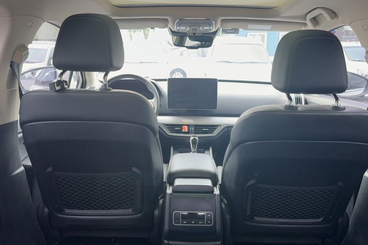Used BYD Tang 2018 2.0T Automatic SmartConnect Prestige 7-Seater China V Standard Headliner