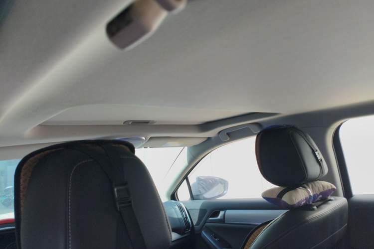 Used BYD Tang 2018 2.0T Automatic SmartConnect Luxury 7-Seater China V Emission Standard Headliner