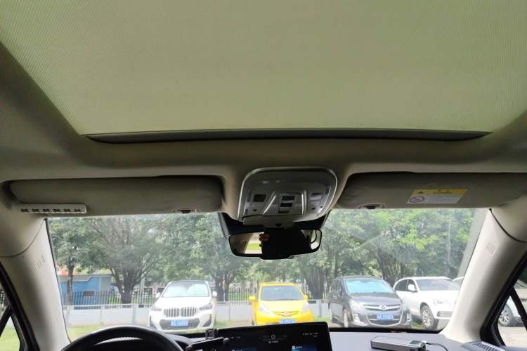 Used BYD Tang 2018 2.0T Automatic SmartConnect Prestige 7-Seater China V Standard Headliner
