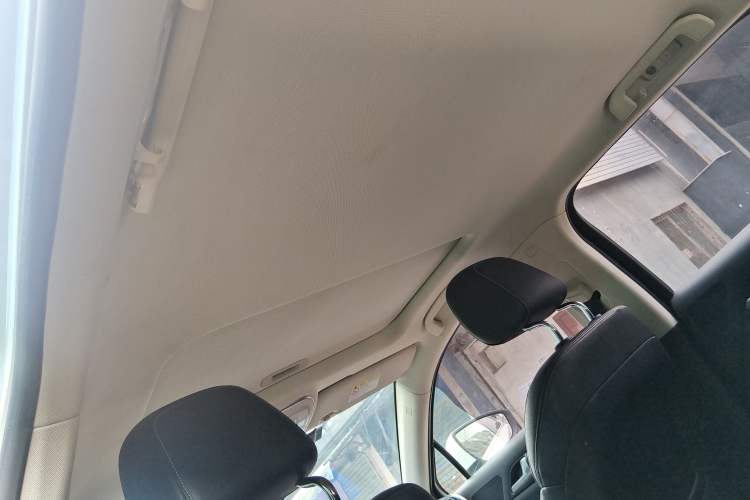 Used BYD Tang 2018 2.0T Automatic SmartConnect Luxury 7-Seater China V Emission Standard Headliner