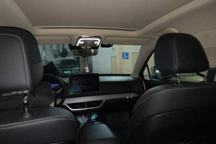 Used BYD Tang 2018 2.0T Automatic SmartConnect Prestige 7-Seater China V Standard Headliner