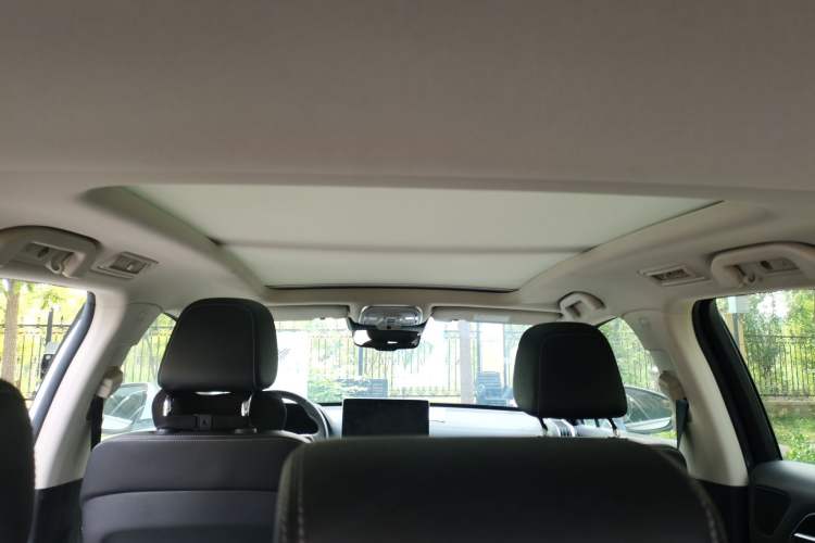 Used BYD Tang 2018 2.0T Automatic SmartConnect Prestige 7-Seater China V Standard Headliner