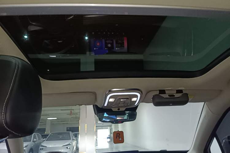 Used BYD Tang 2018 2.0T Automatic SmartConnect Prestige 7-Seater China V Standard Headliner