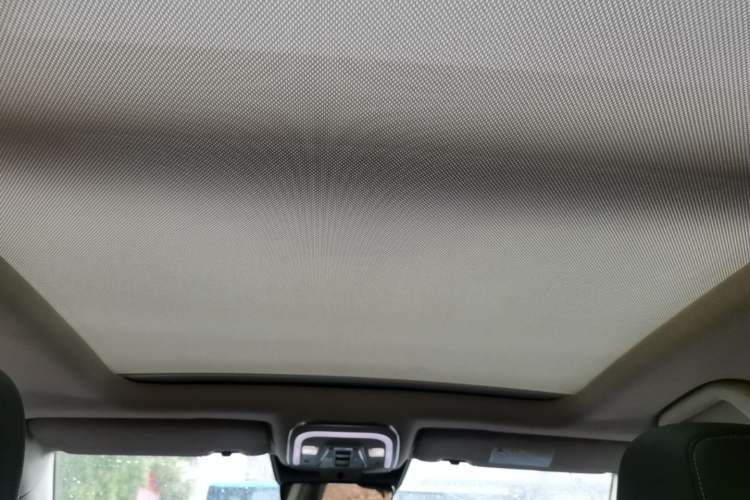 Used BYD Tang 2018 2.0T Automatic SmartConnect Luxury Edition 5 Seats China V Standard Headliner