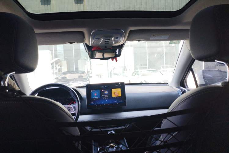 Used BYD Tang 2018 2.0T Automatic Smart Connect Prestige 7-Seater China V Standard Headliner