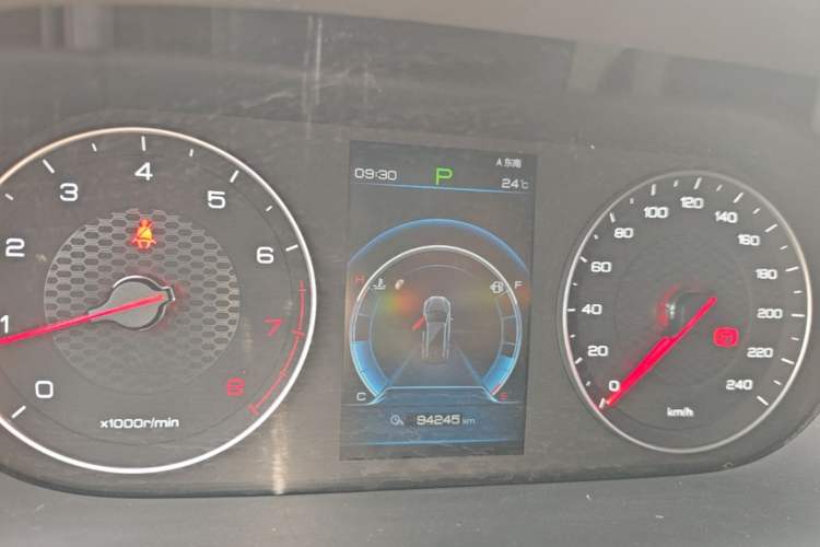 Used BYD Tang 2018 2.0T Automatic SmartConnect Luxury Edition 5 Seats China V Standard Instrument Cluster
