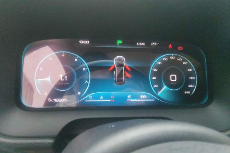 Used BYD Tang 2018 2.0T Automatic SmartConnect Luxury Version 7 Seats China V Standard Instrument Cluster