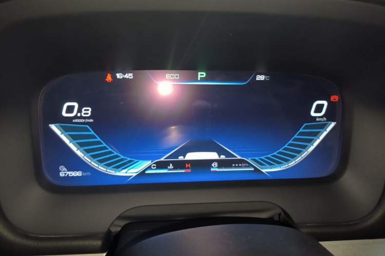 Used BYD Tang 2018 2.0T Automatic SmartConnect Prestige 7-Seater China V Standard Instrument Cluster