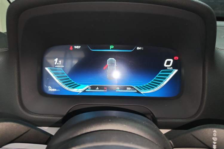 Used BYD Tang 2018 2.0T Automatic SmartConnect Prestige 7-Seater China V Standard Instrument Cluster