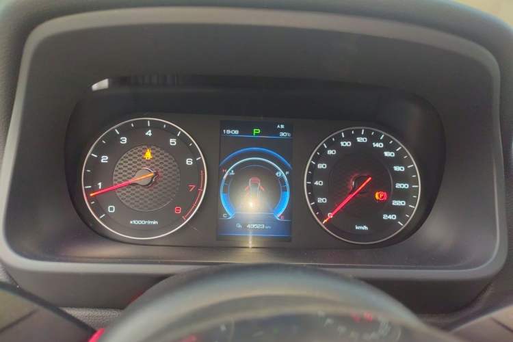 Used BYD Tang 2018 2.0T Automatic SmartConnect Prestige 5-Seater Emission Standard China V Instrument Cluster