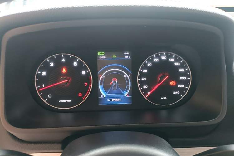 Used BYD Tang 2018 2.0T Automatic SmartConnect Luxury Edition 5 Seats China V Standard Instrument Cluster