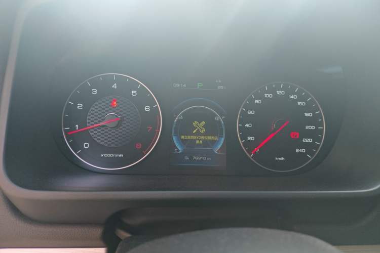 Used BYD Tang 2018 2.0T Automatic Smart Connect Prestige 7-Seater China V Standard Instrument Cluster