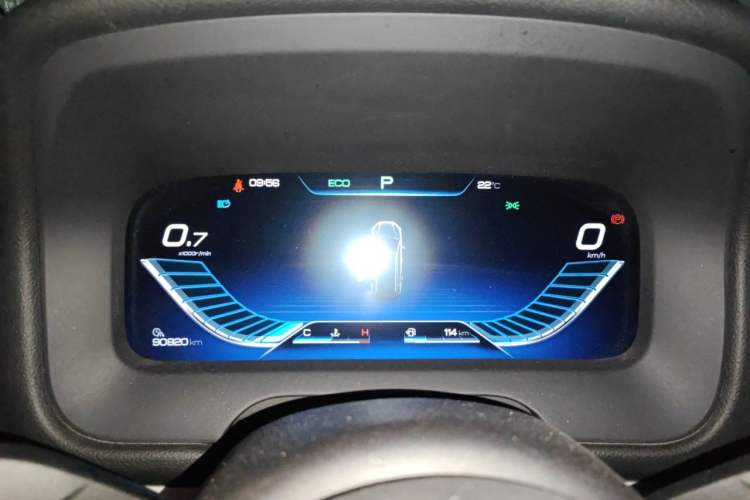 Used BYD Tang 2018 2.0T Automatic SmartConnect Prestige 7-Seater China V Standard Instrument Cluster
