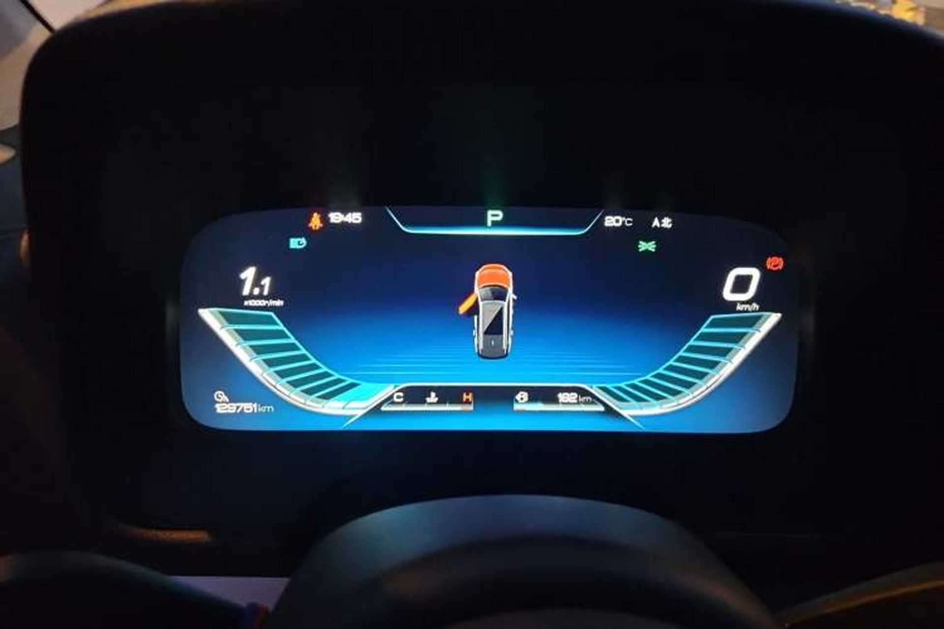 Used BYD Tang 2018 2.0T Automatic SmartConnect Prestige 7-Seater China V Standard Instrument Cluster