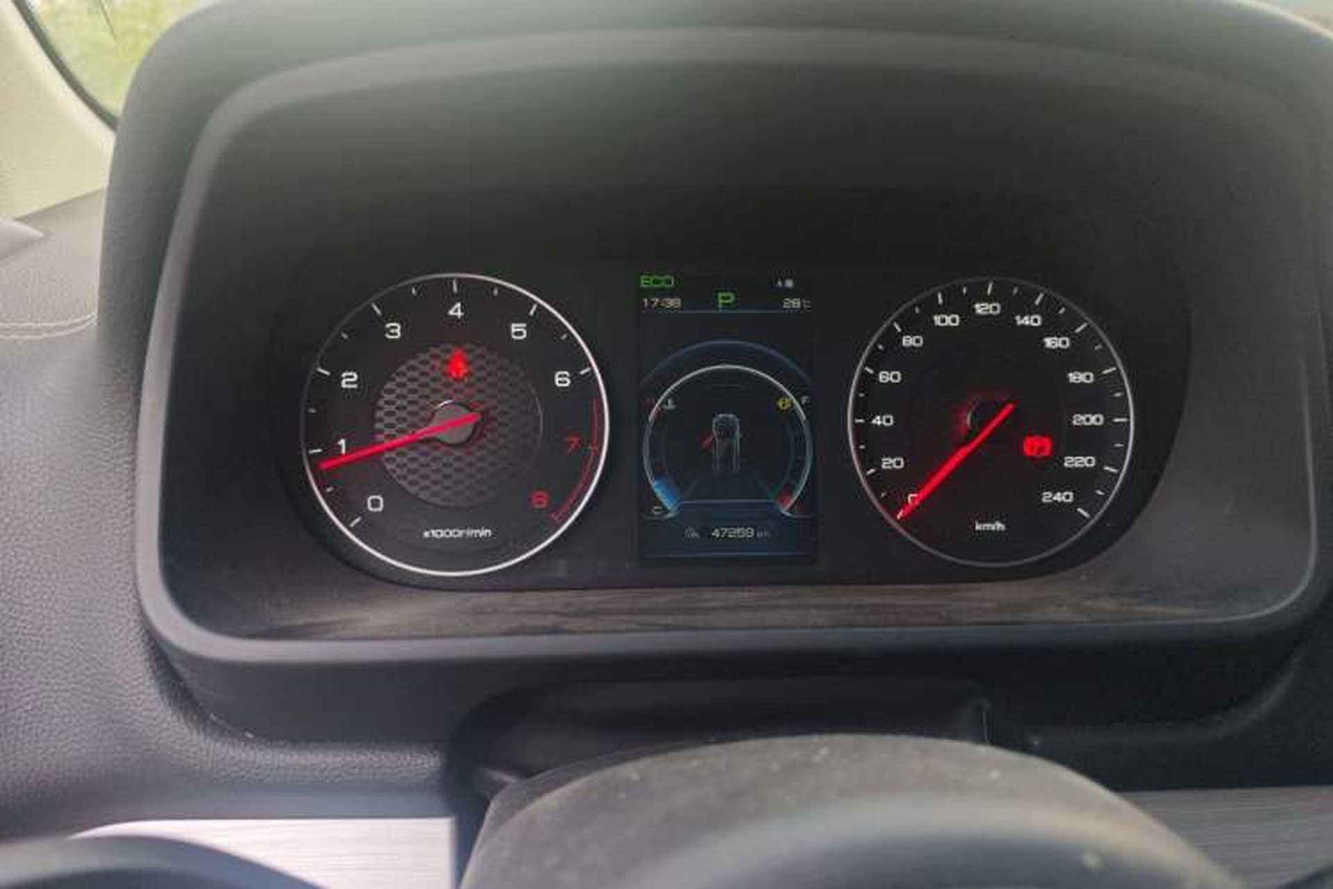 Used BYD Tang 2018 2.0T Automatic Smart Connect Prestige 7-Seater China V Standard Instrument Cluster