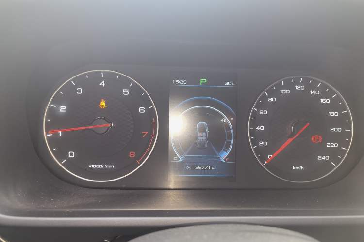 Used BYD Tang 2018 2.0T Automatic SmartConnect Luxury Edition 5 Seats China V Standard Instrument Cluster