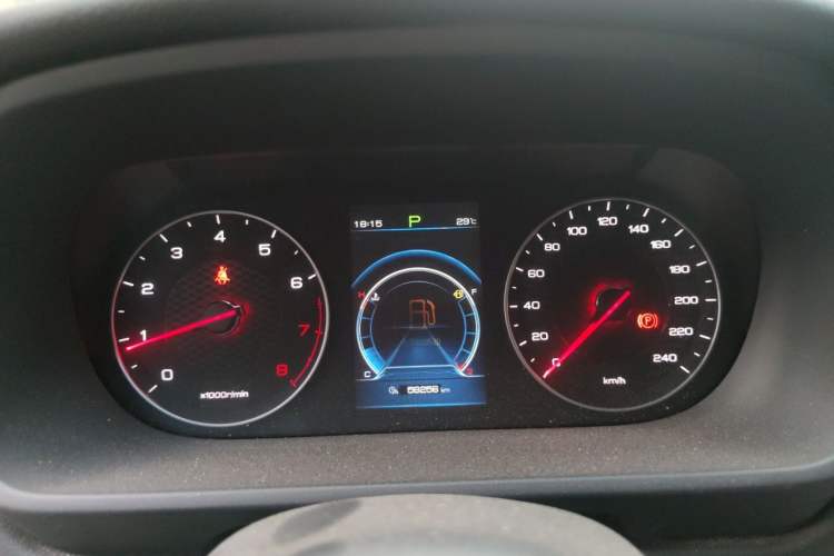 Used BYD Tang 2018 2.0T Automatic Smart Connect Prestige 7-Seater China V Standard Instrument Cluster