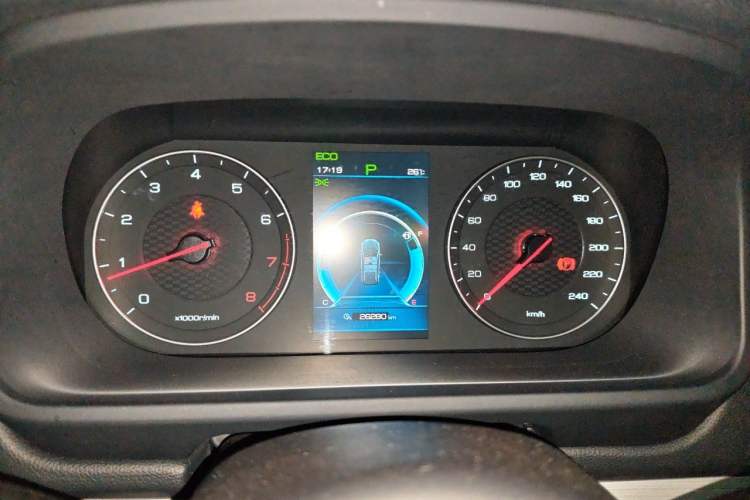 Used BYD Tang 2018 2.0T Automatic SmartConnect Prestige 5-Seater Emission Standard China V Instrument Cluster