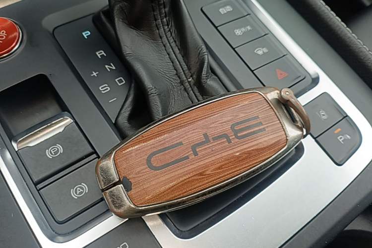 Used BYD Tang 2018 2.0T Automatic SmartConnect Prestige 7-Seater China V Standard Interior 1