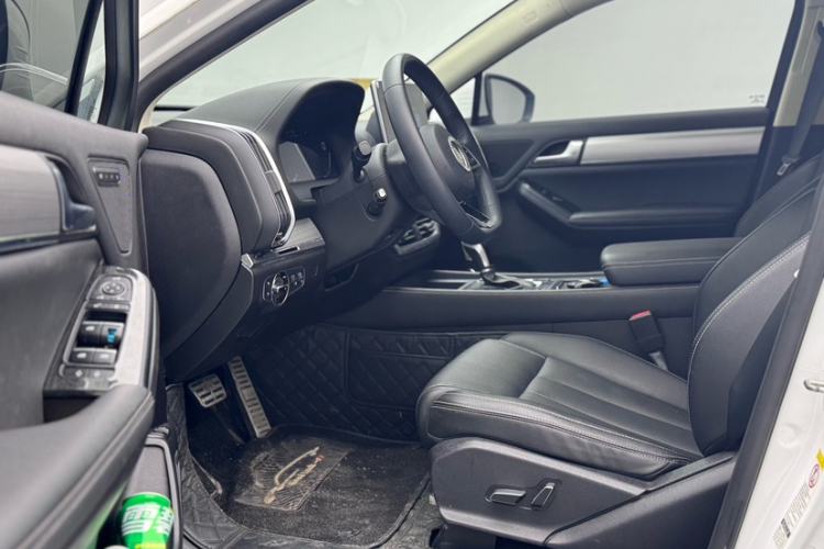 Used BYD Tang 2018 2.0T Automatic SmartConnect Prestige 7-Seater China V Standard Interior 1