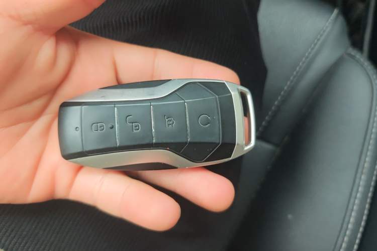 Used BYD Tang 2018 2.0T Automatic SmartConnect Prestige 7-Seater China V Standard Interior 1