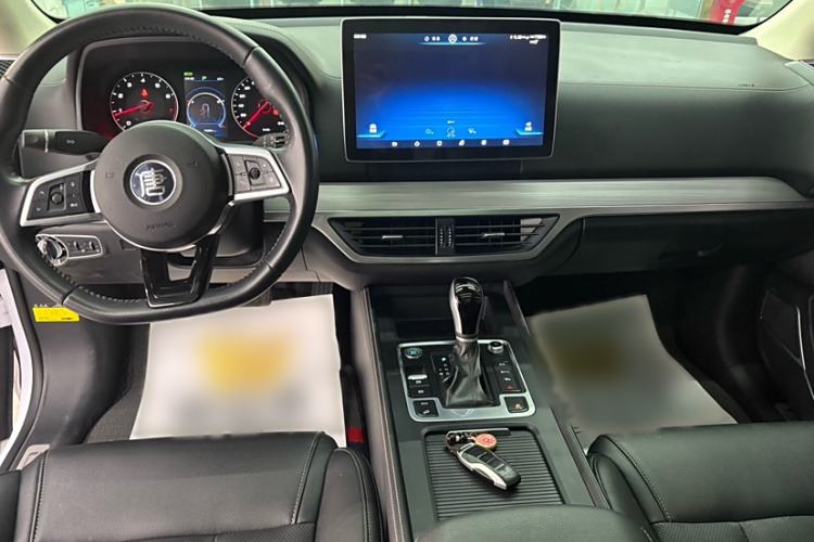 Used BYD Tang 2018 2.0T Automatic SmartConnect Prestige 5-Seater Emission Standard China V Interior 1