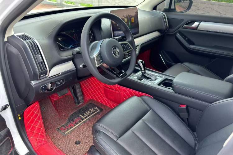 Used BYD Tang 2018 2.0T Automatic SmartConnect Prestige 7-Seater China V Standard Interior 1