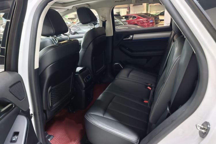 Used BYD Tang 2018 2.0T Automatic SmartConnect Prestige 7-Seater China V Standard Interior 1