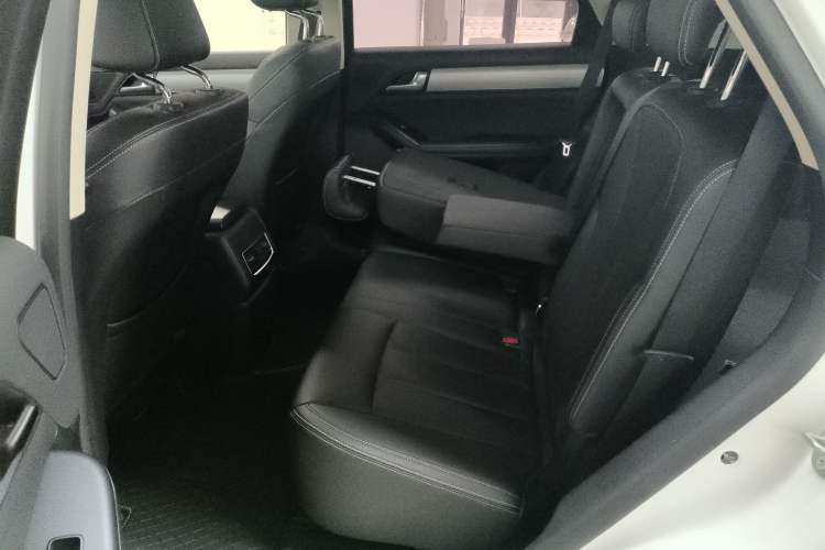 Used BYD Tang 2018 2.0T Automatic SmartConnect Prestige 5-Seater Emission Standard China V Interior 1