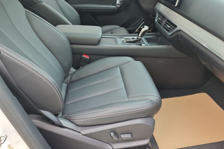 Used BYD Tang 2018 2.0T Automatic Smart Connect Prestige 7-Seater China V Standard Interior 11