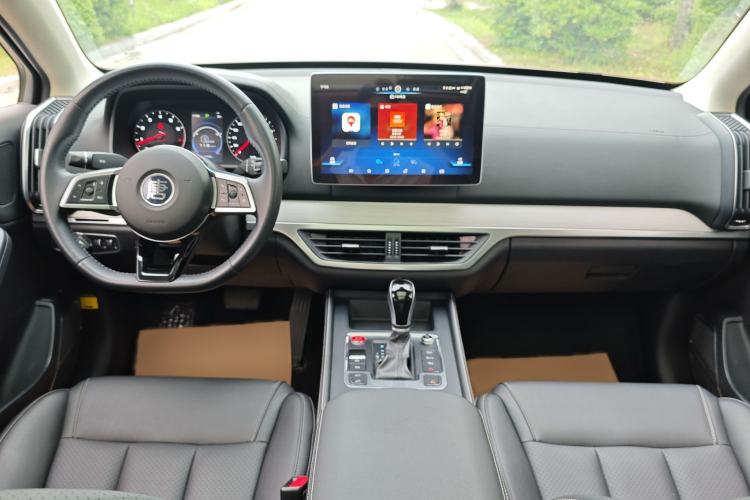 Used BYD Tang 2018 2.0T Automatic Smart Connect Prestige 7-Seater China V Standard Interior 2