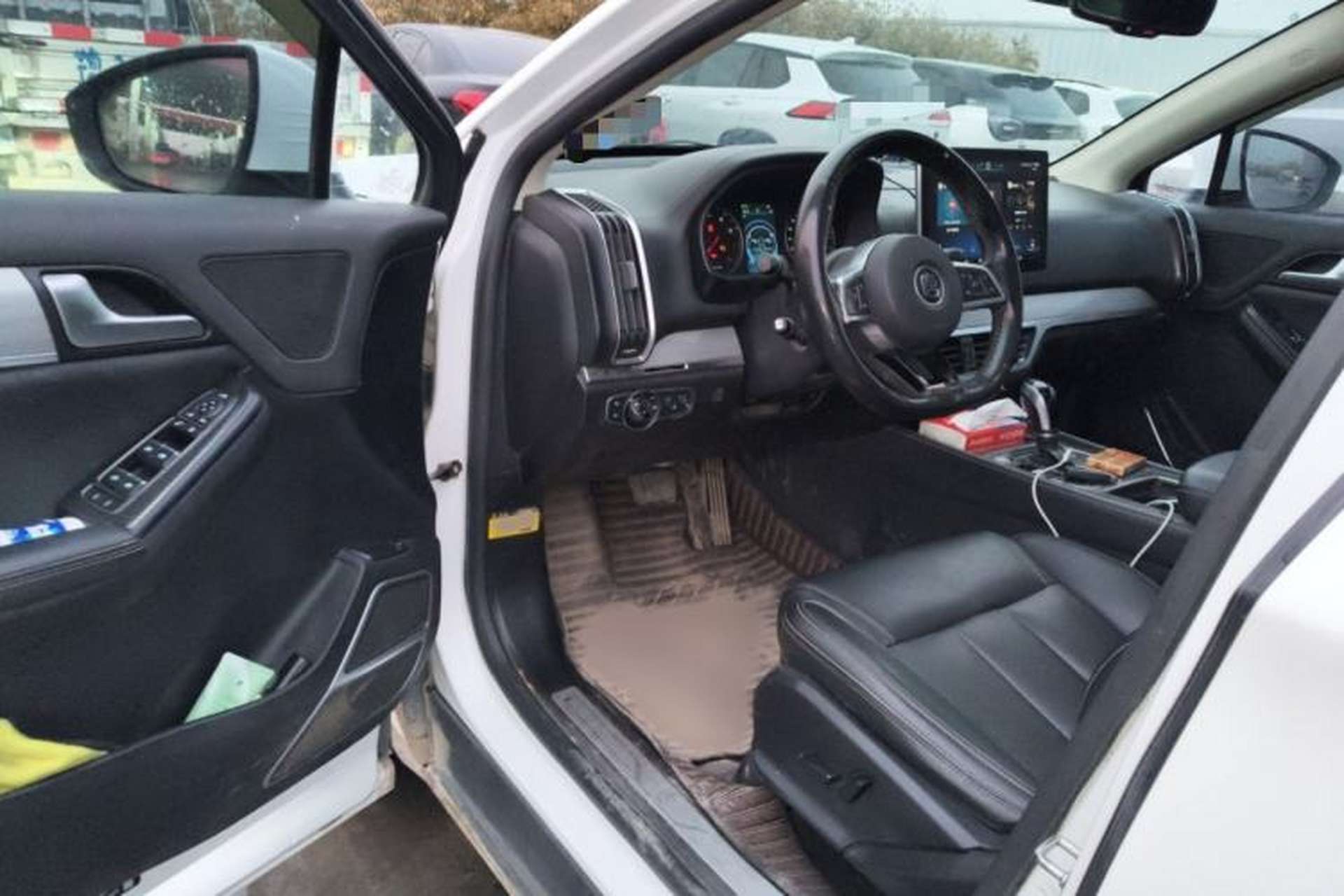 Used BYD Tang 2018 2.0T Automatic Smart Connect Prestige 7-Seater China V Standard Interior 3