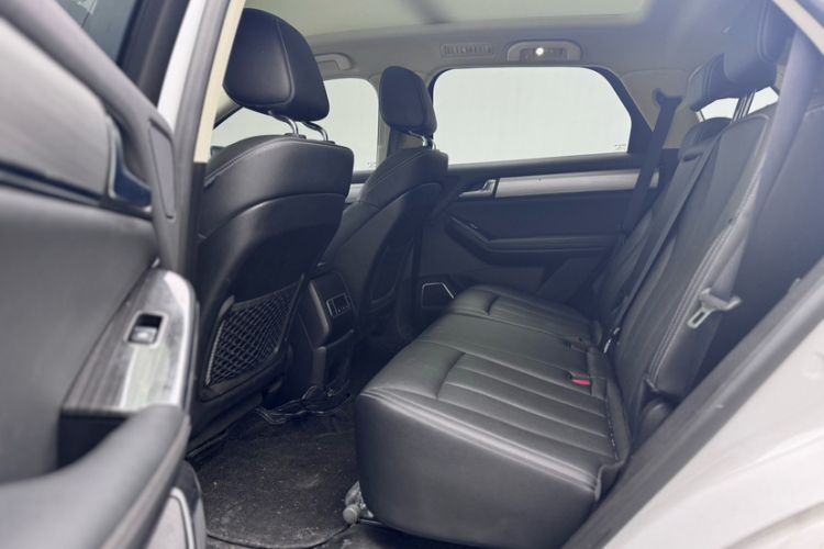 Used BYD Tang 2018 2.0T Automatic SmartConnect Prestige 7-Seater China V Standard Interior 3