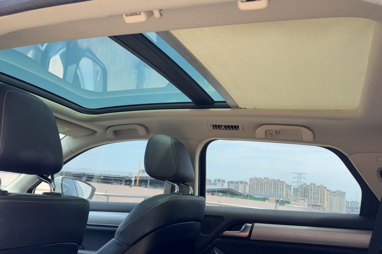 Used BYD Tang 2018 2.0T Automatic SmartConnect Prestige 7-Seater China V Standard Interior 3