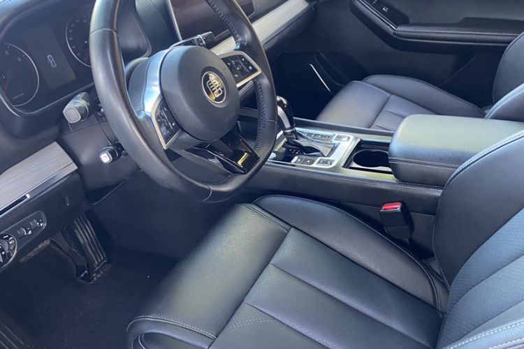 Used BYD Tang 2018 2.0T Automatic Smart Connect Prestige 7-Seater China V Standard Interior 4