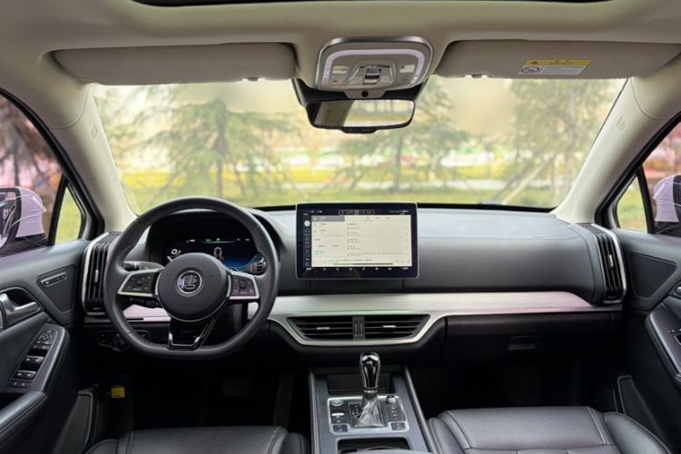 Used BYD Tang 2018 2.0T Automatic SmartConnect Prestige 7-Seater China V Standard Interior 4