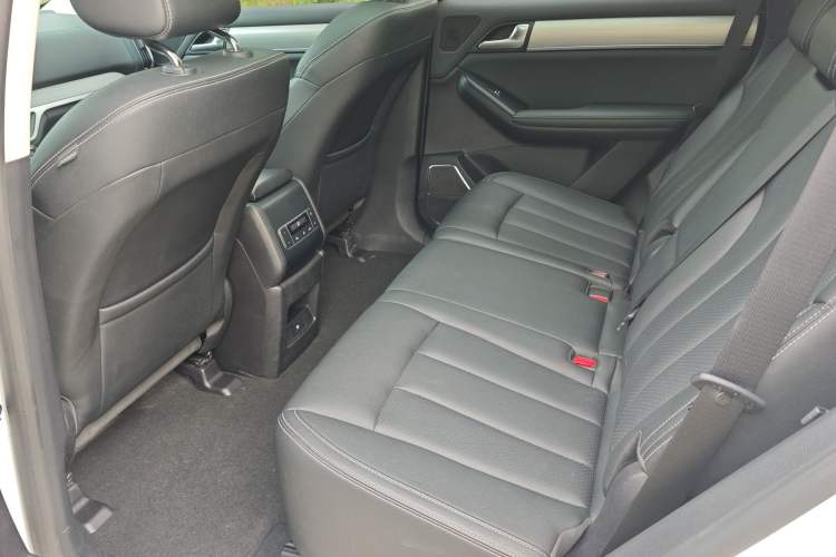 Used BYD Tang 2018 2.0T Automatic Smart Connect Prestige 7-Seater China V Standard Interior 6