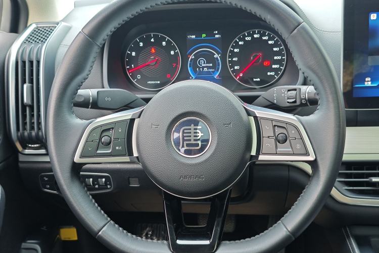 Used BYD Tang 2018 2.0T Automatic Smart Connect Prestige 7-Seater China V Standard Interior 8