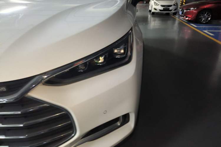 Used BYD Tang 2018 2.0T Automatic SmartConnect Prestige 7-Seater China V Standard Left Front Headlight