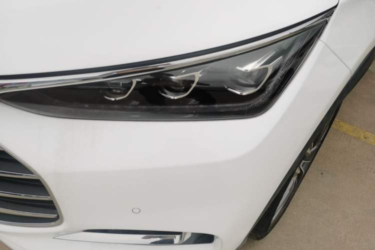 Used BYD Tang 2018 2.0T Automatic SmartConnect Prestige 7-Seater China V Standard Left Front Headlight