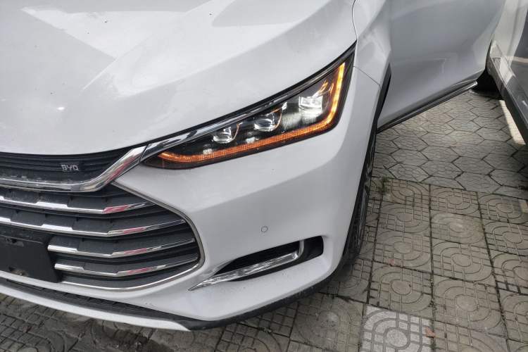 Used BYD Tang 2018 2.0T Automatic Smart Connect Prestige 7-Seater China V Standard Left Front Headlight