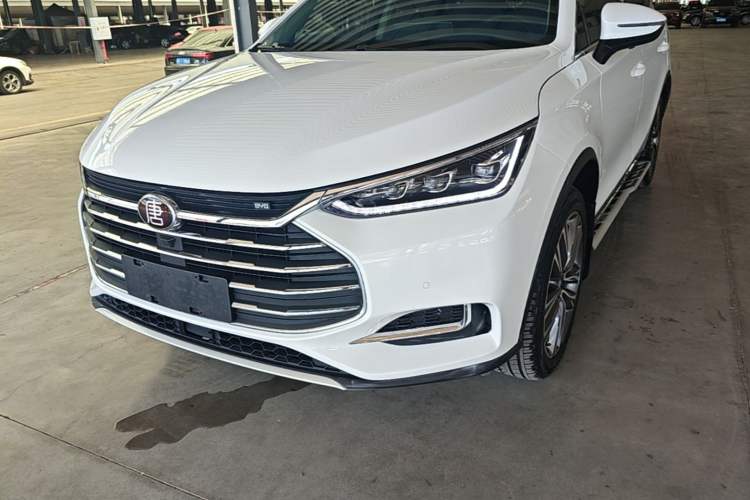 Used BYD Tang 2018 2.0T Automatic SmartConnect Prestige 7-Seater China V Standard Left Front Headlight