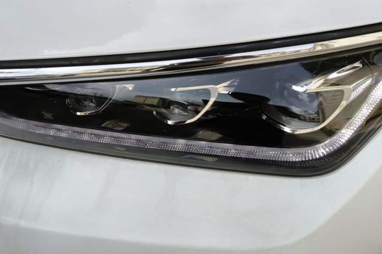 Used BYD Tang 2018 2.0T Automatic SmartConnect Prestige 7-Seater China V Standard Left Front Headlight