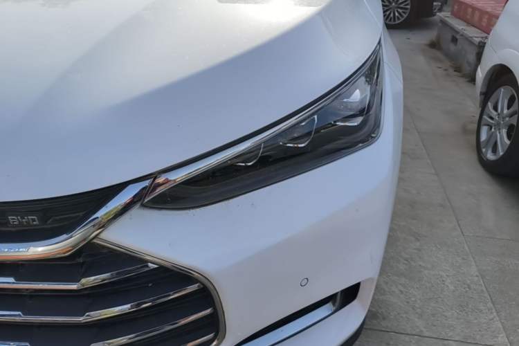 Used BYD Tang 2018 2.0T Automatic SmartConnect Prestige 7-Seater China V Standard Left Front Headlight