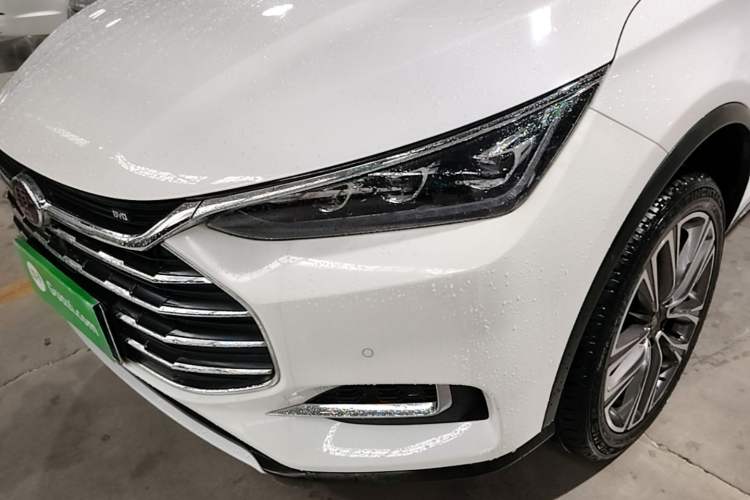 Used BYD Tang 2018 2.0T Automatic Smart Connect Prestige 7-Seater China V Standard Left Front Headlight