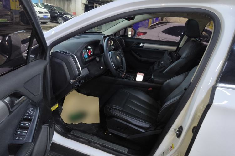 Used BYD Tang 2018 2.0T Automatic SmartConnect Prestige 5-Seater Emission Standard China V Left Front Seat