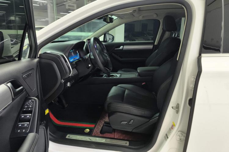 Used BYD Tang 2018 2.0T Automatic Smart Connect Prestige 5-Seater National Emission Standard V Left Front Seat